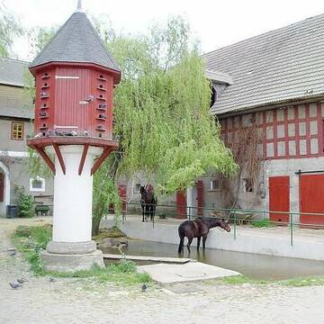 Innenhof mit Taubenschlag