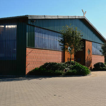 Frontansicht Reithalle