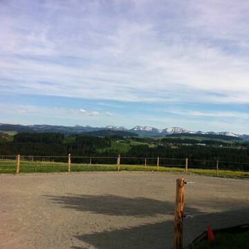 Reitplatz mit Panoramablick