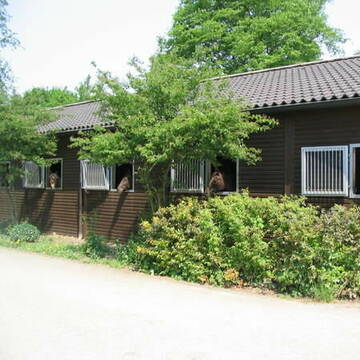 Reitstall Außenanlage