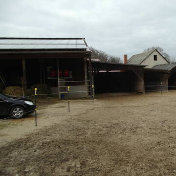 Bild: Stall in  Duggendorf