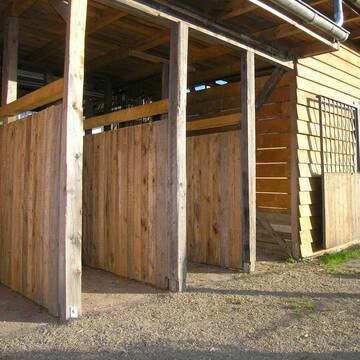 Getrennter Freß- und Liegebereich