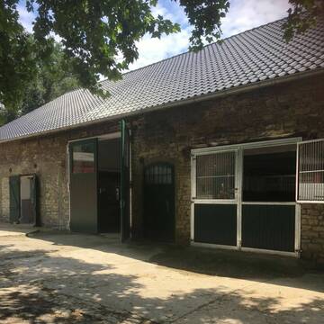 Bild: Stall in  Ense