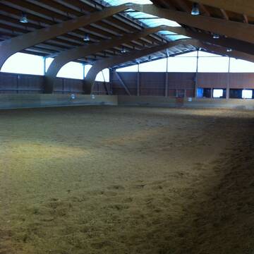 Bild: Stall in  Taufkirchen