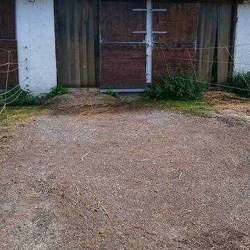 Bild: Stall in  Wiernsheim