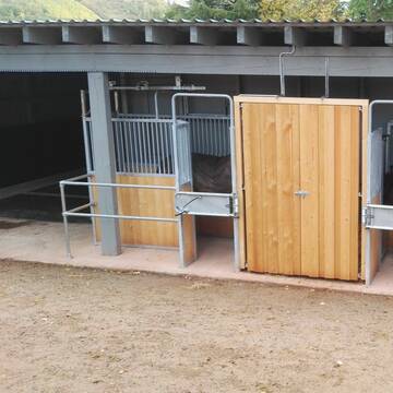 Bild: Stall in  Trier