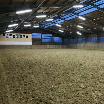 Bild: Stall in  Etzdorf