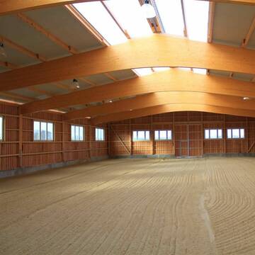 Helle Reithalle 20x40