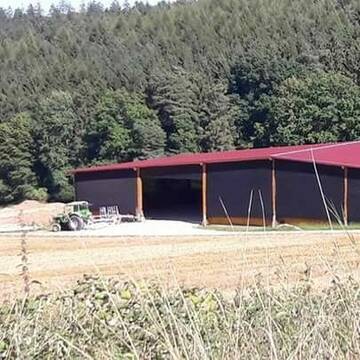 Bild: Stall in  Buchenau