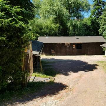 Bild: Stall in  Pellingen