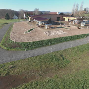 Bewegungsstall mit Bewohnern