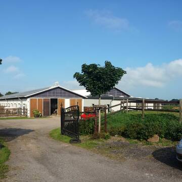 Bild: Stall in  Todenbüttel
