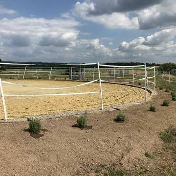 Bild: Stall in  Bexbach