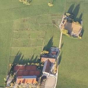 Bild: Stall in  Greiling