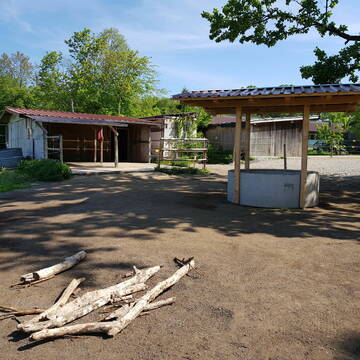 Bild: Stall in  Glonn