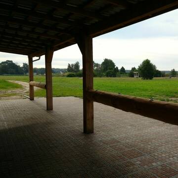 Anbinder und Putzplatz