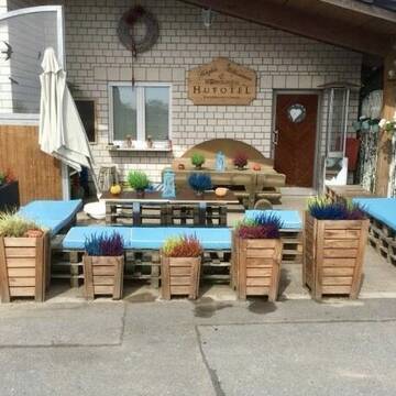 Bild: Stall in  Stadtwald