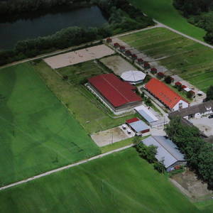 Bild: Stall in  Königsbrunn