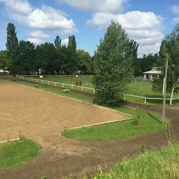 Bild: Stall in  Niederschöneweide