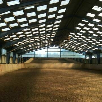 Bild: Stall in  Willenscharen