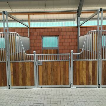 Bild: Stall in  Korschenbroich