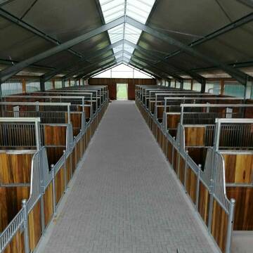 Bild: Stall in  Korschenbroich