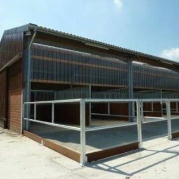 32 qm Gesamtflache / Box