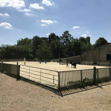 Bild: Stall in  Mettmann