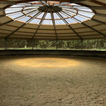 Bild: Stall in  Eller