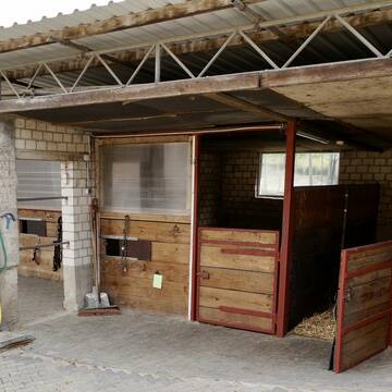 Bild: Stall in  Leichlingen