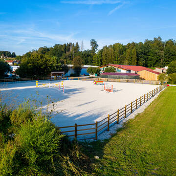 Bild: Stall in  Aying