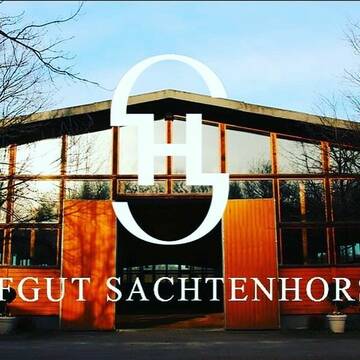 Bild: Stall in  Saarn