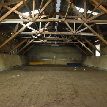 Bild: Stall in  Duggendorf