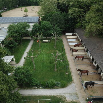 Bild: Stall in  Groß-Karben