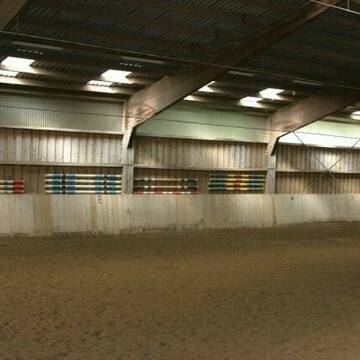 Bild: Stall in  Sonnenham