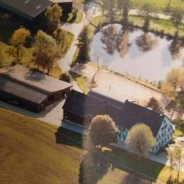 Bild: Stall in  Schuir