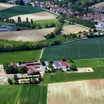 Bild: Stall in  Roßdorf