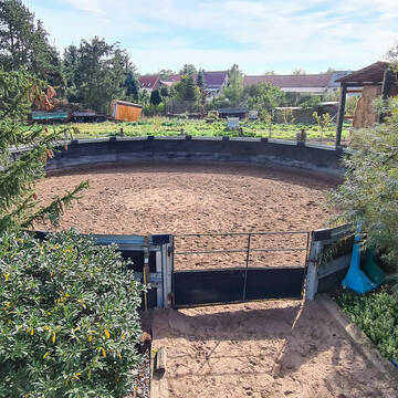 Bild: Stall in  Zossen