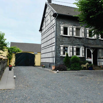 Bild: Stall in  Lohmar