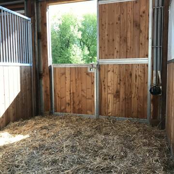 Bild: Stall in  Blowatz