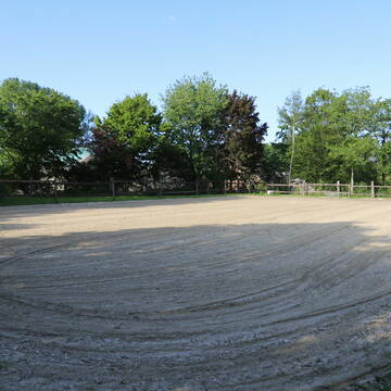 Bild: Stall in  Oekoven