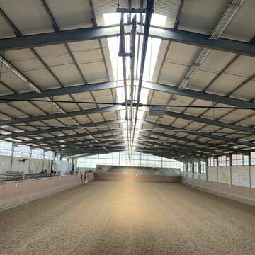 Bild: Stall in  Leichlingen