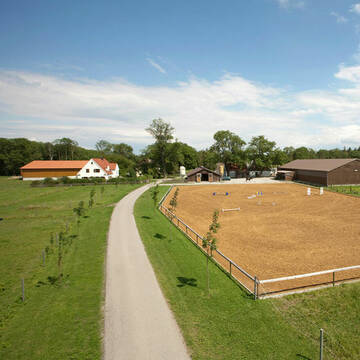 Bild: Stall in  Königsbrunn