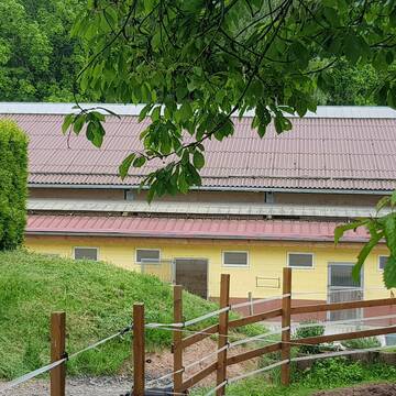 Bild: Stall in  Scharbach