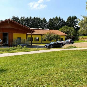 Bild: Stall in  Bischmisheim