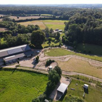 Bild: Stall in  Schierensee