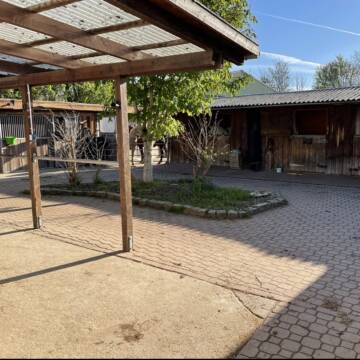 Bild: Stall in  Hemmingen