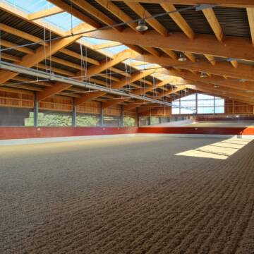 Bild: Stall in  Holzolling