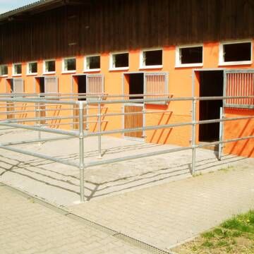 Bild: Stall in  Murr