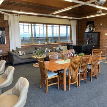 Bild: Stall in  Miel